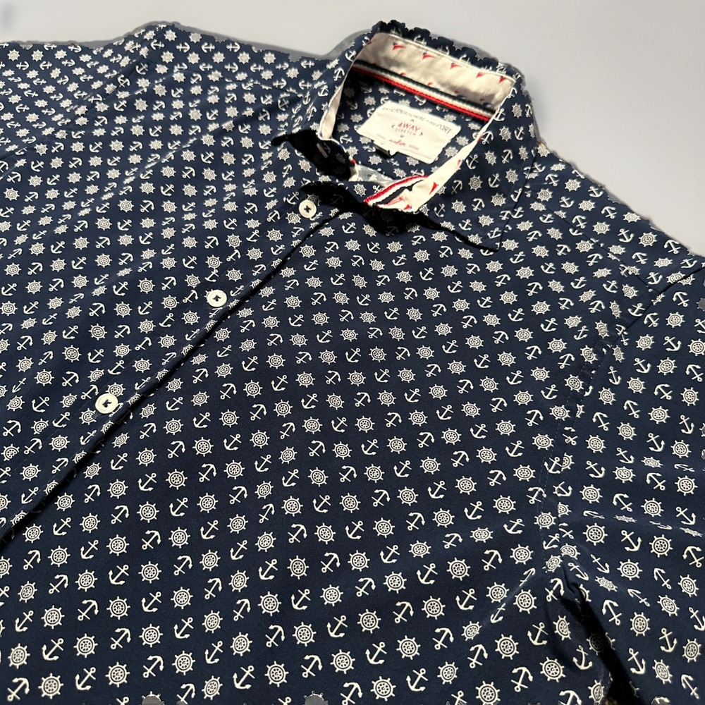 International Report 4 Way Stretch Shirt Men's Medium‎ All Over Print Anchors